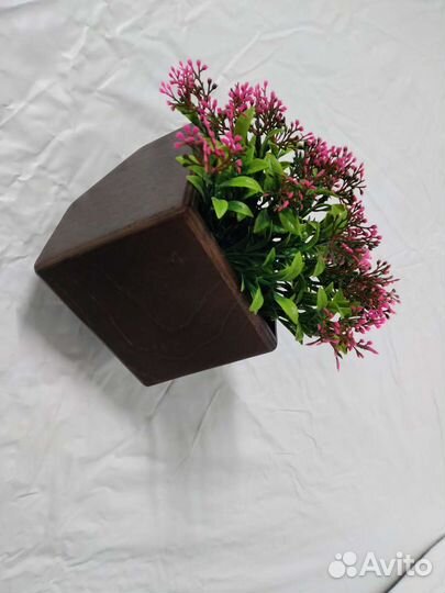 Кашпо для цветов навесная