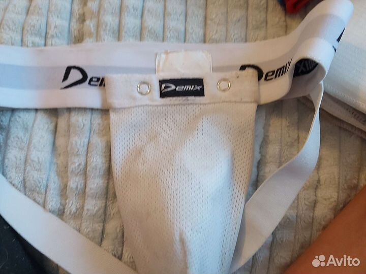 Защита голени перчатки боксёрские и боднобордс