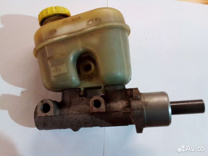 Главный тормозной цилиндр