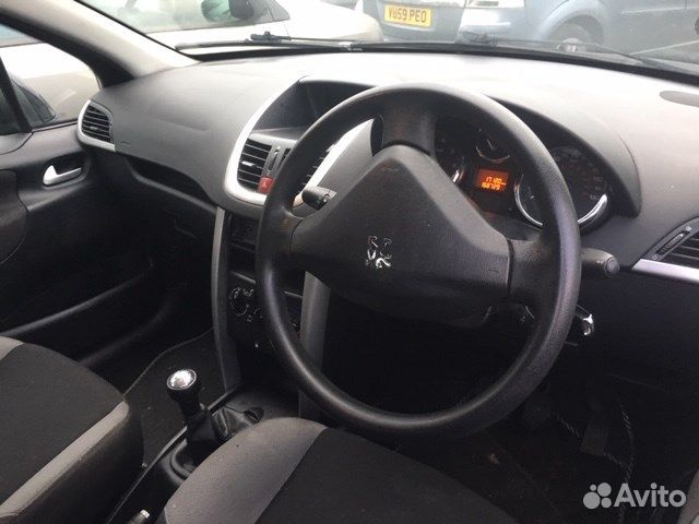 Разбор на запчасти Peugeot 207