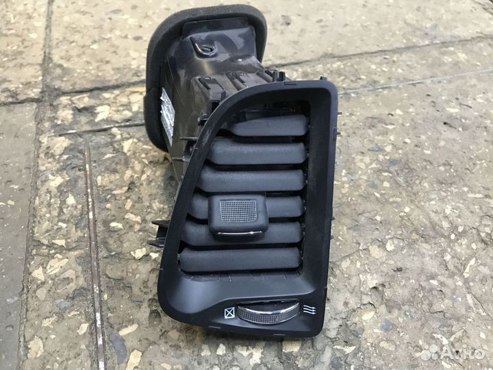 Воздуховод внутренний левый Dodge Challenger LA