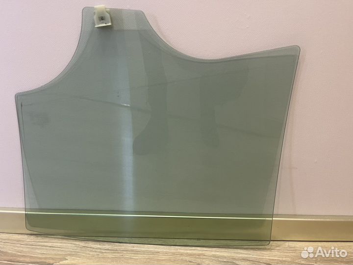 Стекло для правой двери