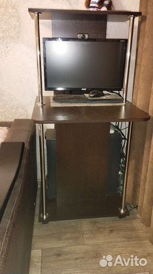 Компьютерный стол