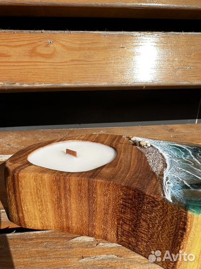 Свеча в дереве