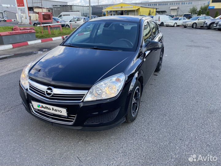 Opel Astra 1.6 МТ, 2011, 221 000 км