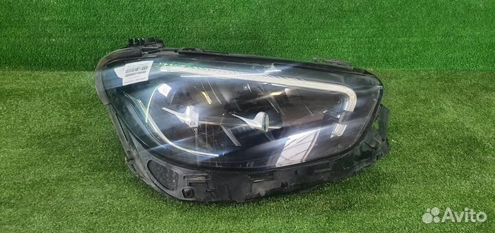 Фара правая Mercedes-Benz E-Class
