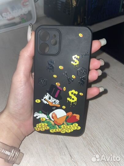 Чехол на iPhone 12