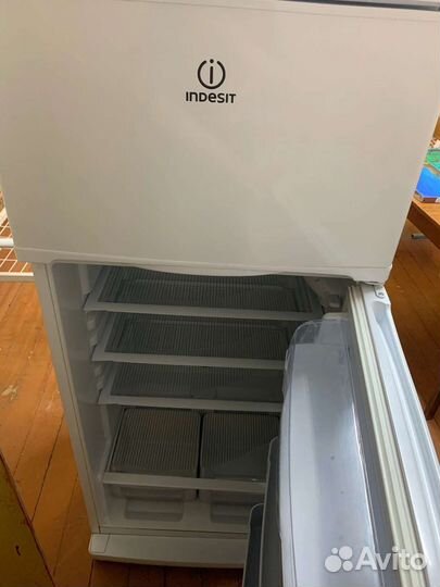 Холодильник на запчасти