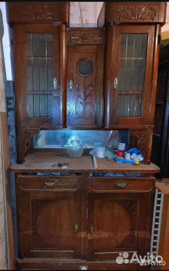 Старинный буфет