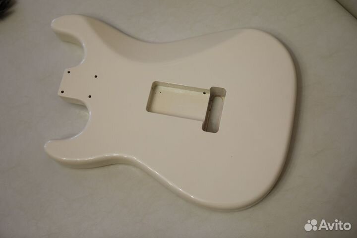 Корпус Warmoth Stratocaster Olympic White