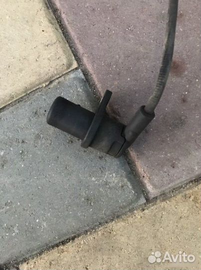 Датчик коленчатого вала Geely Emgrand Ec7 1.5