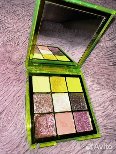 Huda beauty палетка теней