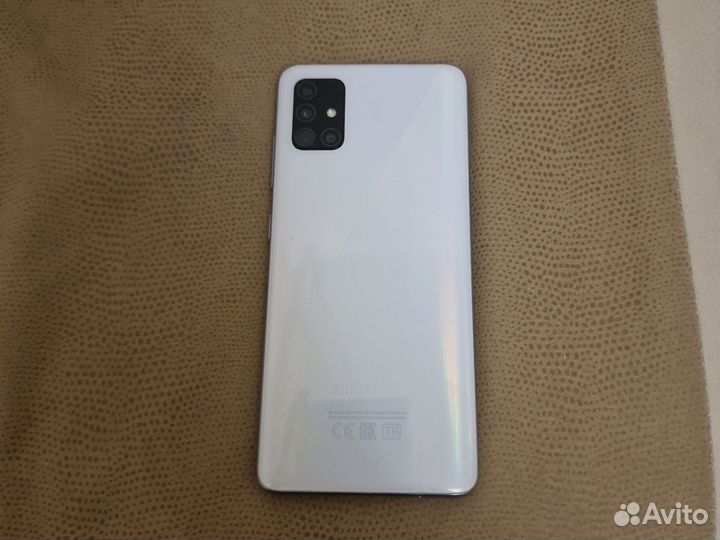 Samsung Galaxy A51, 4/64 ГБ