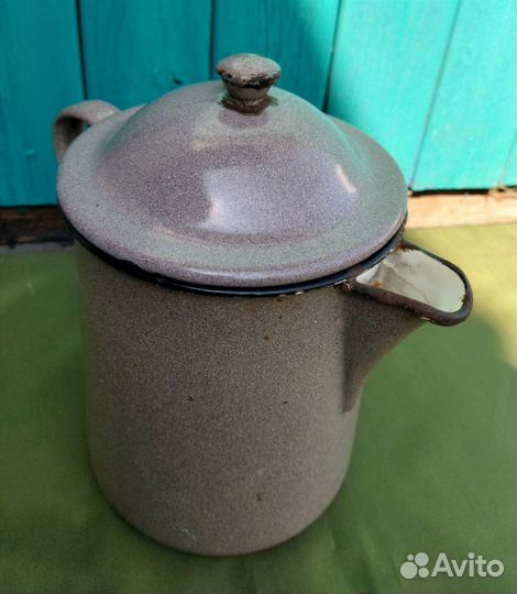 Старинный чайник эмалированный 3 л