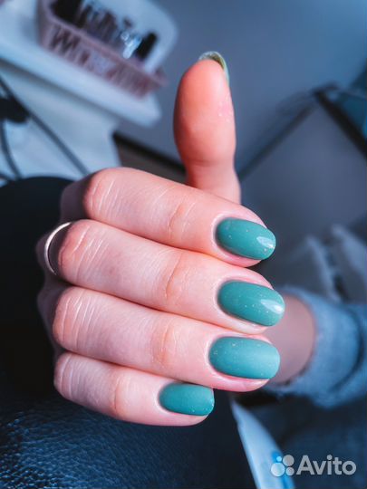 Маникюр и педикюр