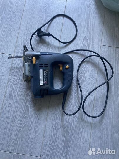 Электролобзик и болгарка