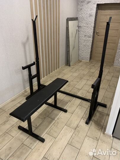 Стойка для штанги для плеч и скамьей