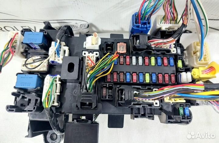 Блок предохранителей салонный (2005-2015) Suzuki G