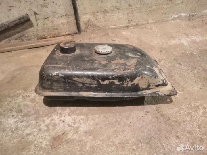 Бензобак на мотоблок