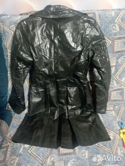Кожаный плащ женский
