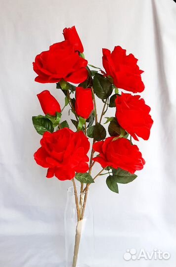 Искусственные цветы розы. 70 см. Ветка розы