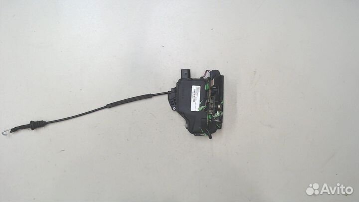 Замок двери Volkswagen Golf 4, 2001