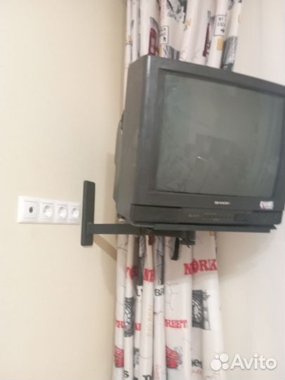 Кронштейн для телевизора поворотный