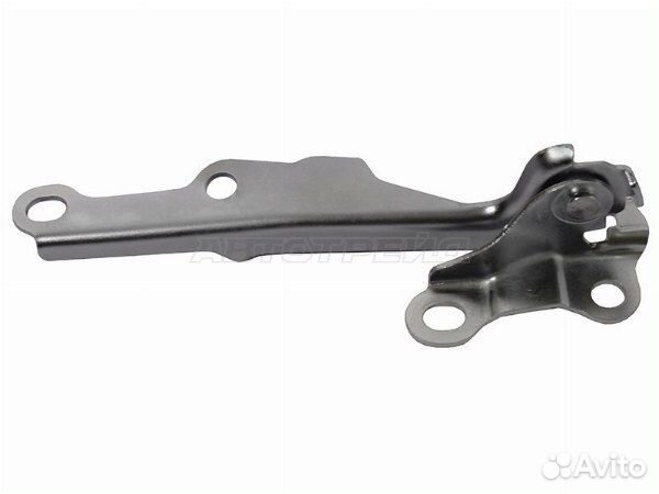 Петля капота