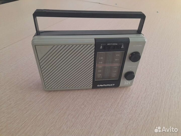 Радиоприёмники для декора кафе, бара, ресторана