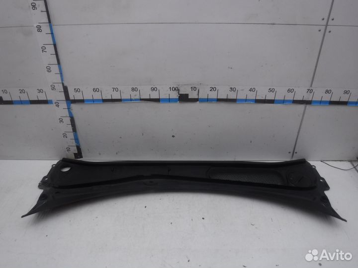 Жабо, Volvo V90 (Cross Country)