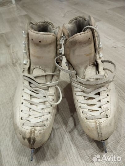 Коньки фигурные