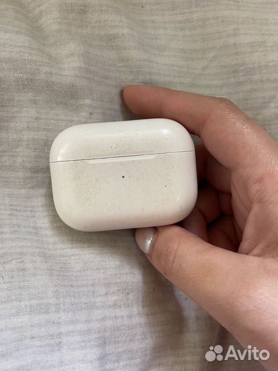 Оригинальный кейс от airpods pro