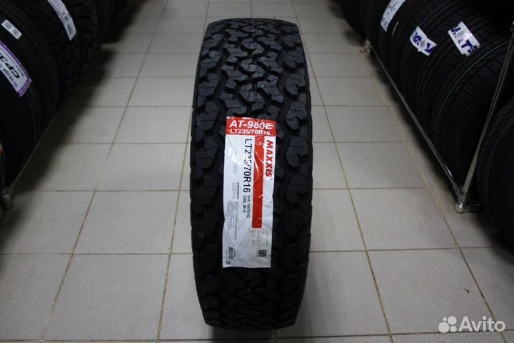 Maxxis AT-980E Worm-Drive 235/70 R16 104Q
