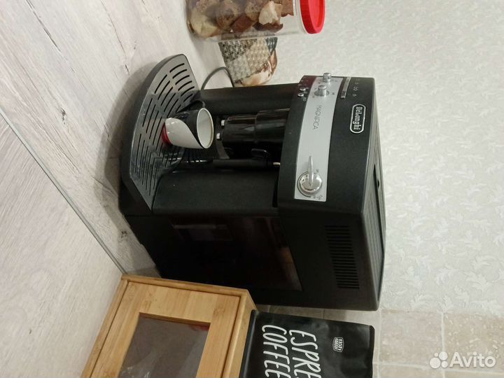 Кофемашина delonghi ecam 3000 B
