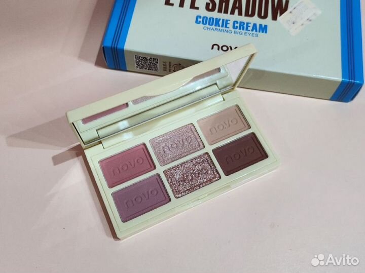 Палетка теней eye shadow