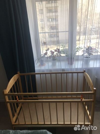 Детская кроватка