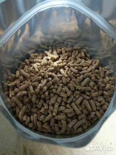 Корм для кур/кормовая добавка (чёрная львинка)