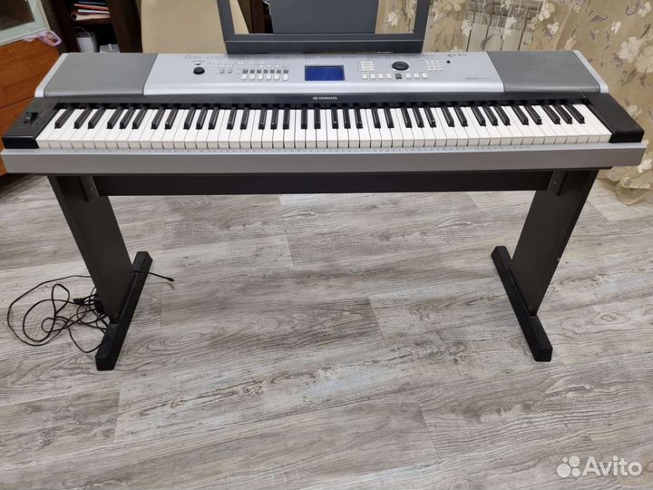 Синтезатор yamaha