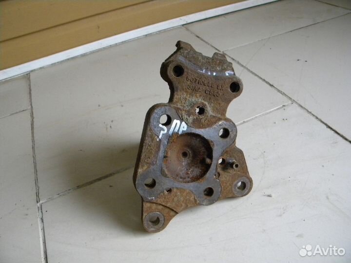 Кулак задний LR Fiat Ducato 2.3d 2014 год