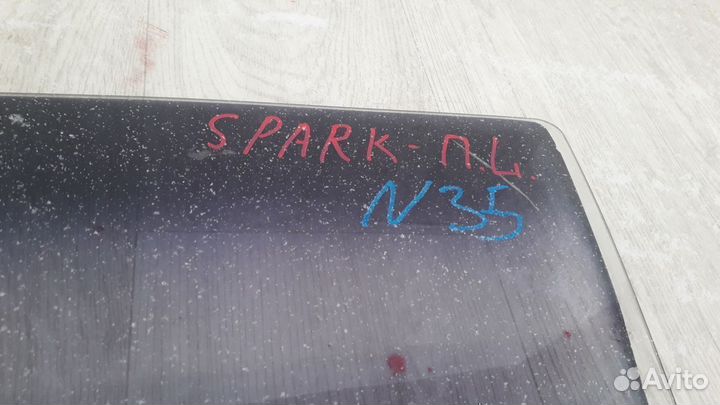 Стекло двери передней левой №35 Chevrolet Spark 2