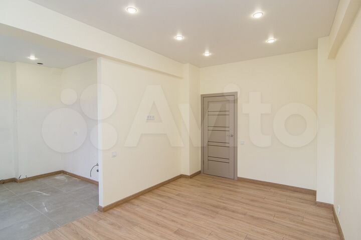 3-к. квартира, 80 м², 2/4 эт.