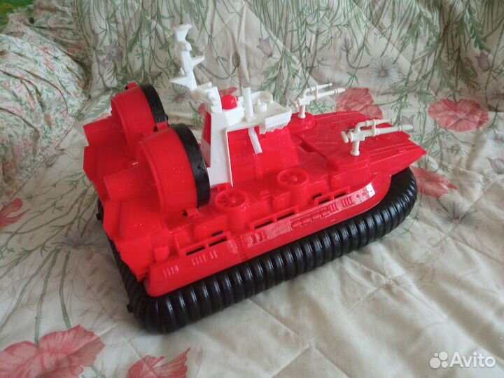 Корабль на воздушной подушке Нордпласт