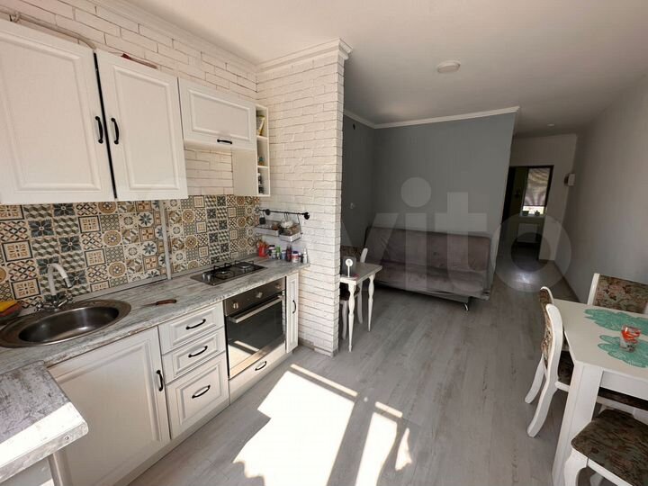 2-к. квартира, 60 м², 1/2 эт.