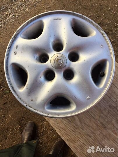Продам диски литые