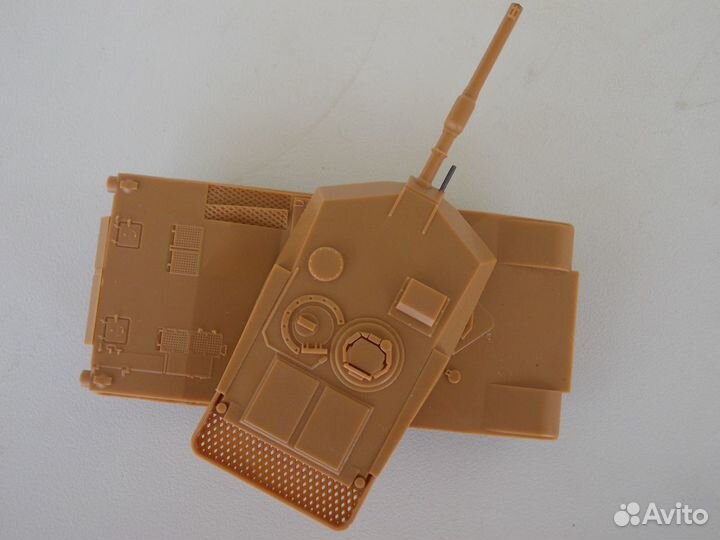 Модель американского танка М1 А1 абрамс 1/100