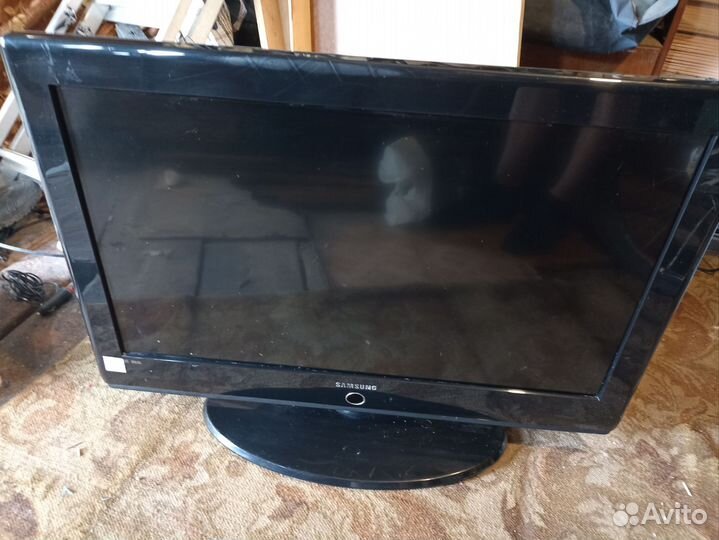 Телевизор ЖК samsung 32