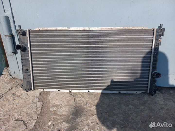 Радиатор охлаждения ssangyong actyon
