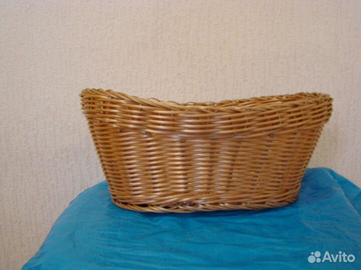 Корзинка плетенная