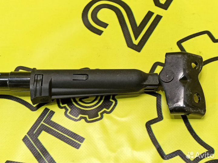 Амортизатор багажника Mitsubishi Pajero V93W 6G72