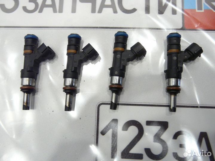 Форсунка топливная Mitsubishi Outlander CW5W 4B12